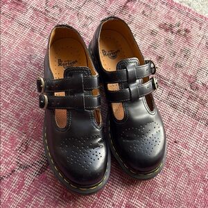 Dr. Martens Mary Jane Shoes Size 8 - NWOT